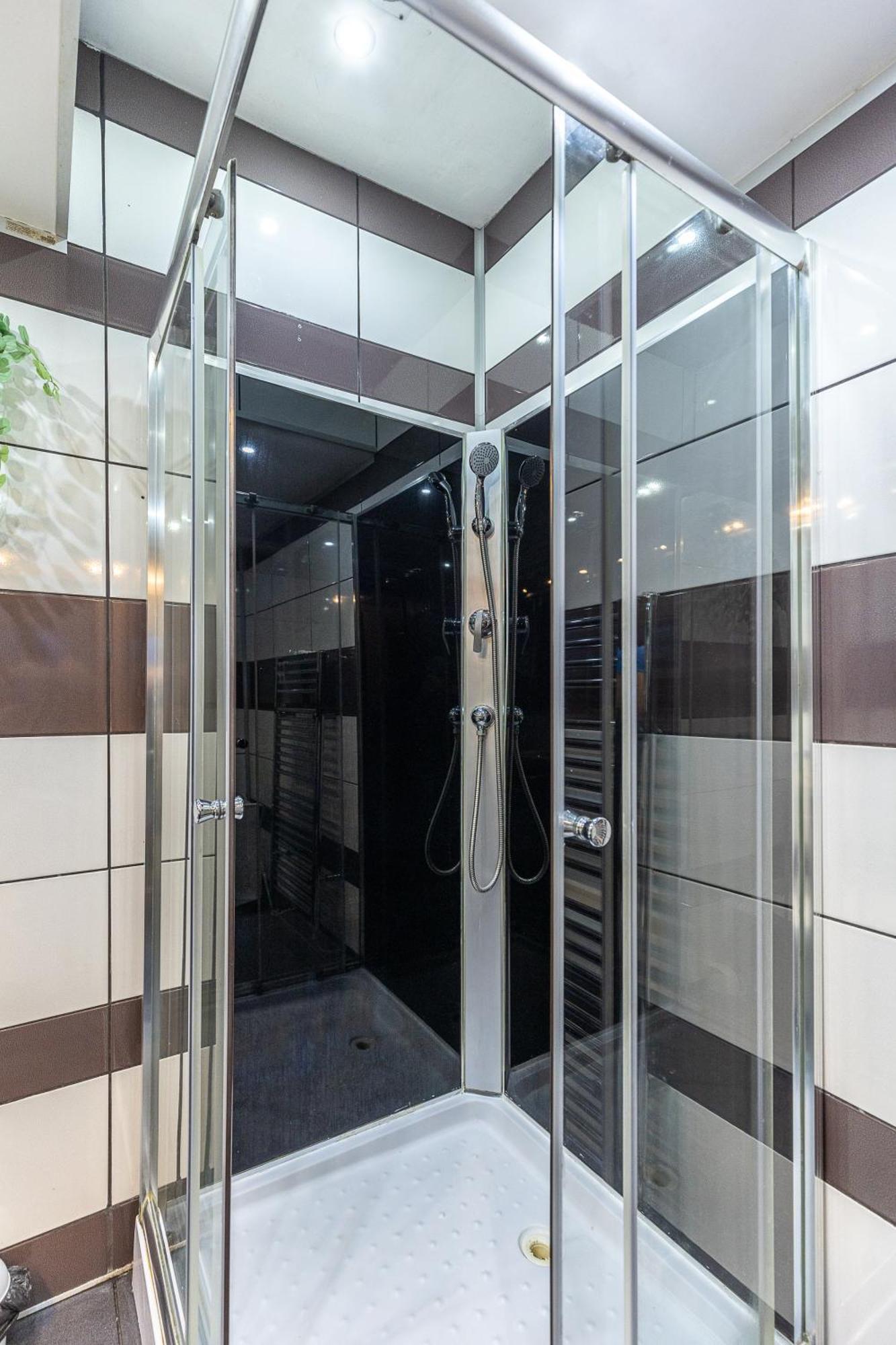 City Vibes Apartment - 3 Bdrms Βουδαπέστη Εξωτερικό φωτογραφία